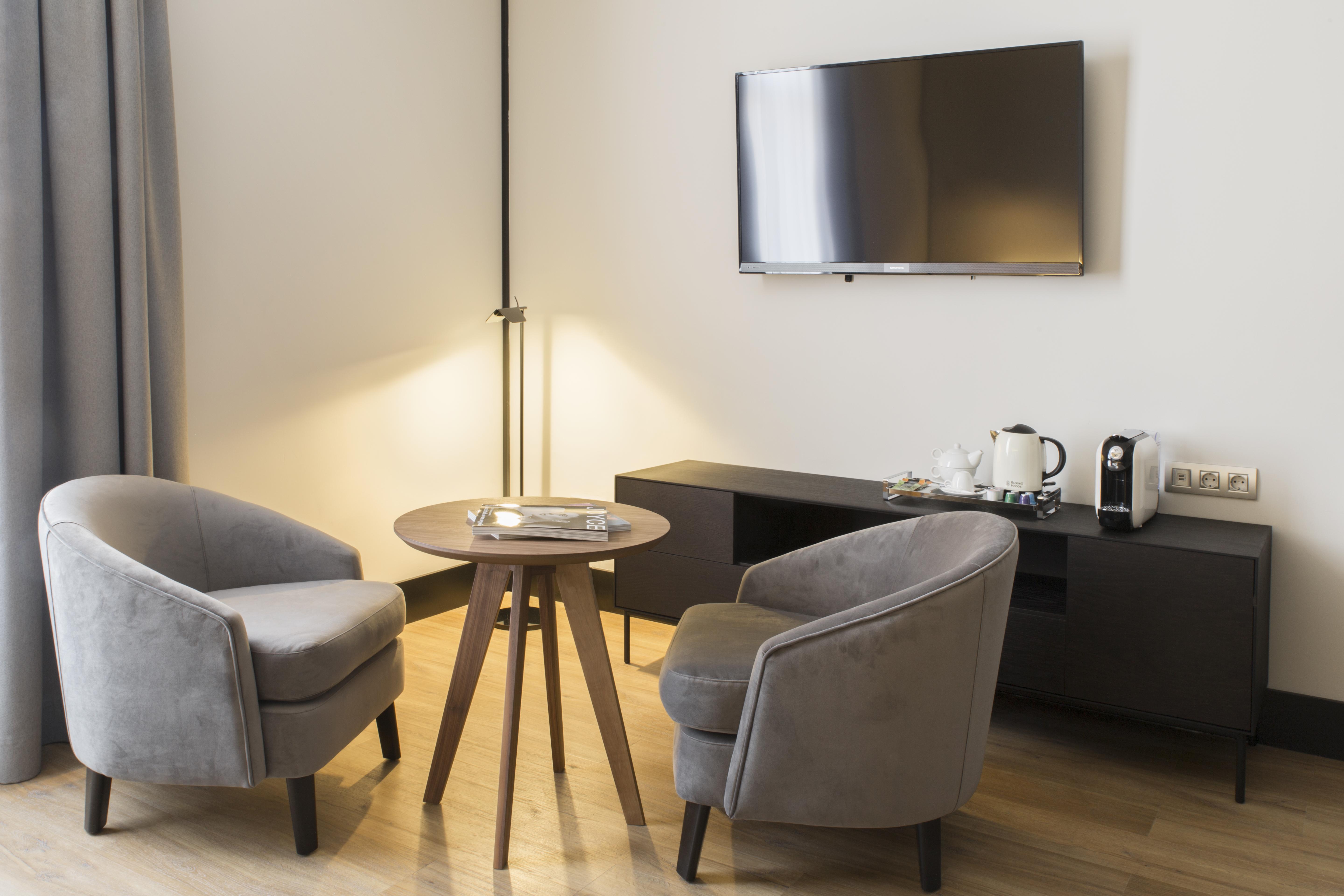 Icon Embassy Hotel Madri